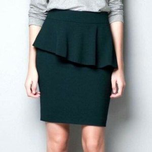 Zara Woman Peplum Pencil Skirt Dark Green Asymmetric Ruffles on Snaps Si…